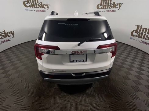 Used 2023 GMC Acadia SLT w/ LPO, Floor Liner Package image 7