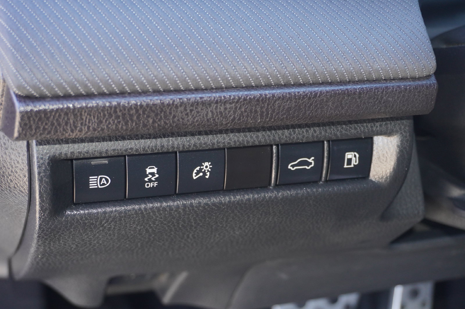 Certified 2025 Toyota Camry SE w/ Multimedia Upgrade Package FWD image 12