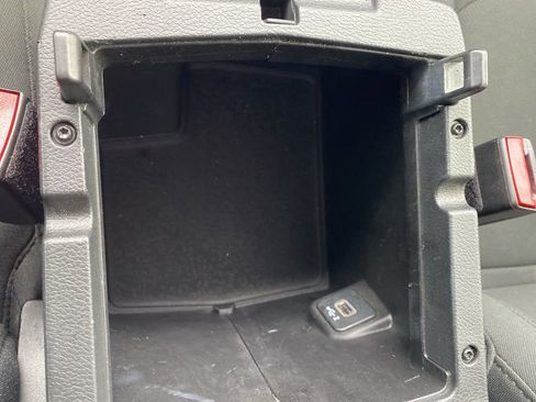 Used 2022 Jeep Wrangler Unlimited Sport image 30