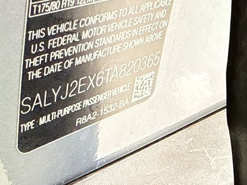 Used 2026 Land Rover Range Rover Velar S AWD/4WD image 34