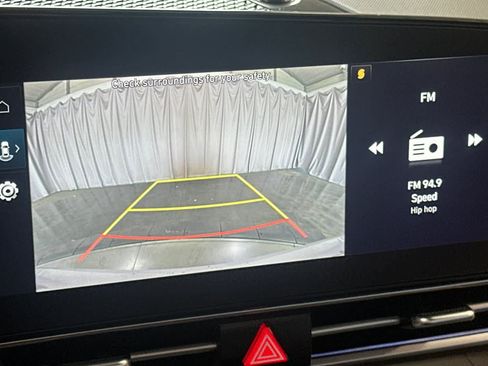 Used 2024 Hyundai Elantra SEL FWD image 22