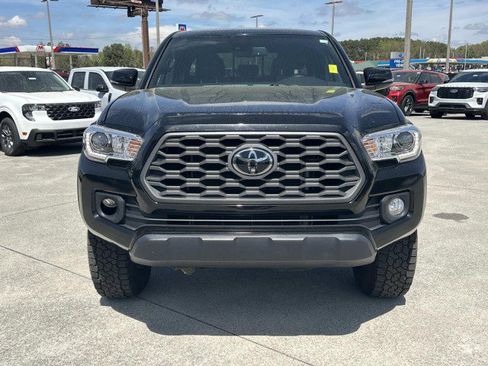 Used 2023 Toyota Tacoma TRD Off-Road w/ Technology Package image 2