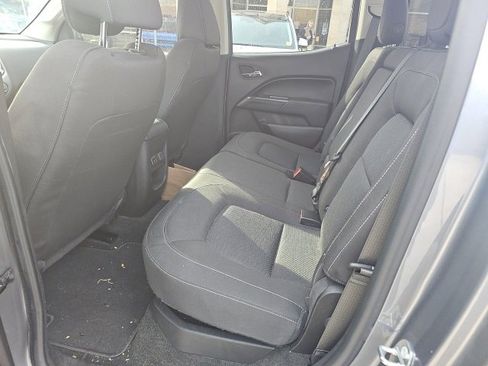 Used 2018 Chevrolet Colorado LT w/ LT Convenience Package image 7