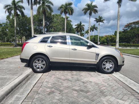 Used 2013 Cadillac SRX Luxury FWD image 8