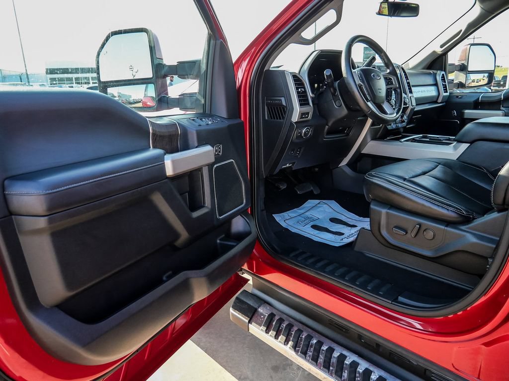 Used 2020 Ford F250 Lariat w/ Lariat Ultimate Package AWD/4WD image 31