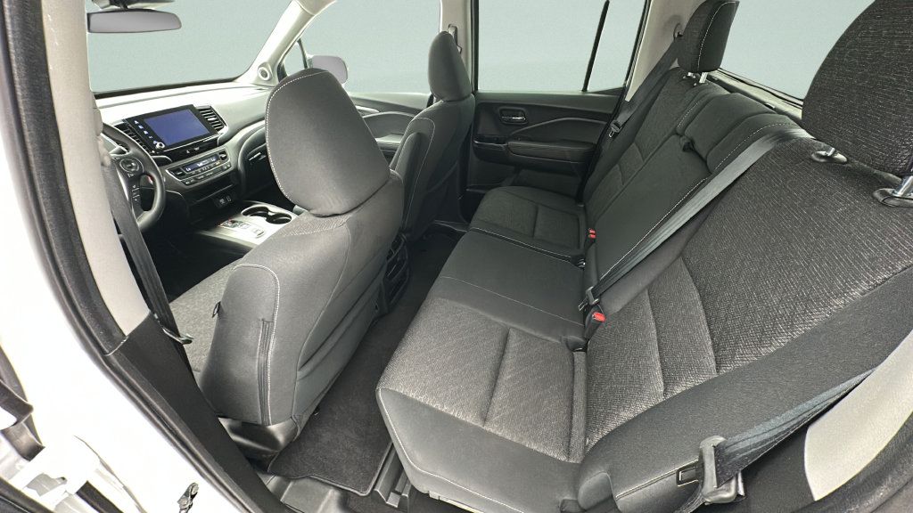 Used 2023 Honda Ridgeline Sport image 10