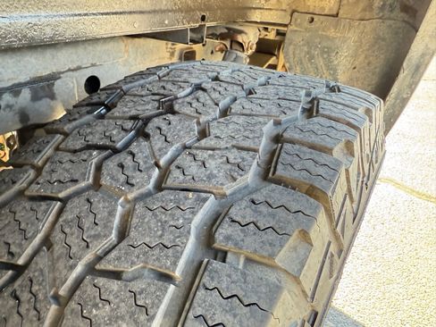 Used 2017 Ford F150 XLT w/ Equipment Group 302A Luxury image 23