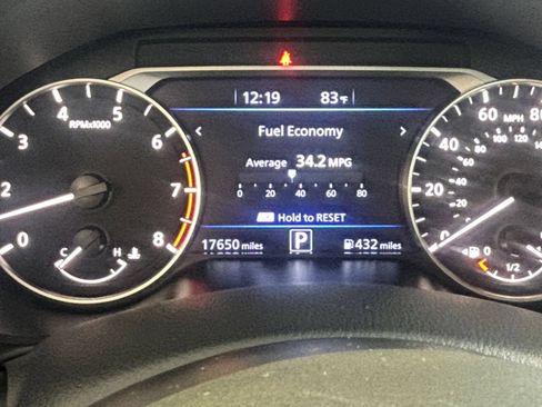 Used 2026 Nissan Altima 2.5 SV FWD image 40