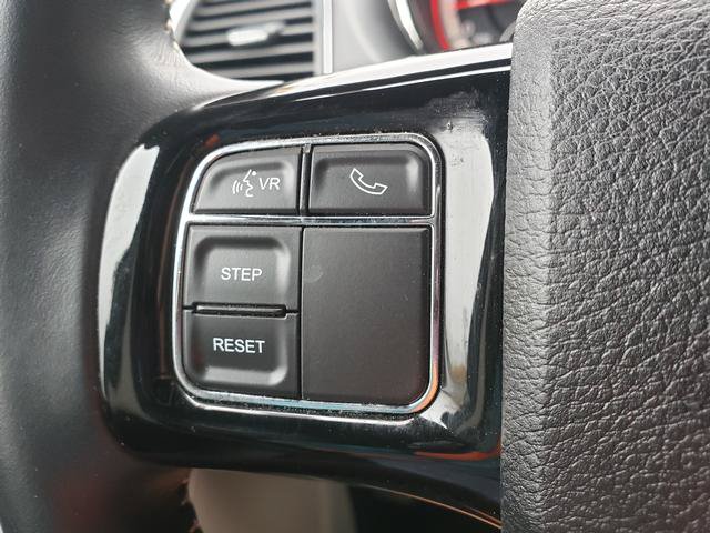 Used 2016 Dodge Grand Caravan SE FWD image 21