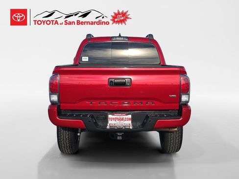 Certified 2019 Toyota Tacoma TRD Sport image 4