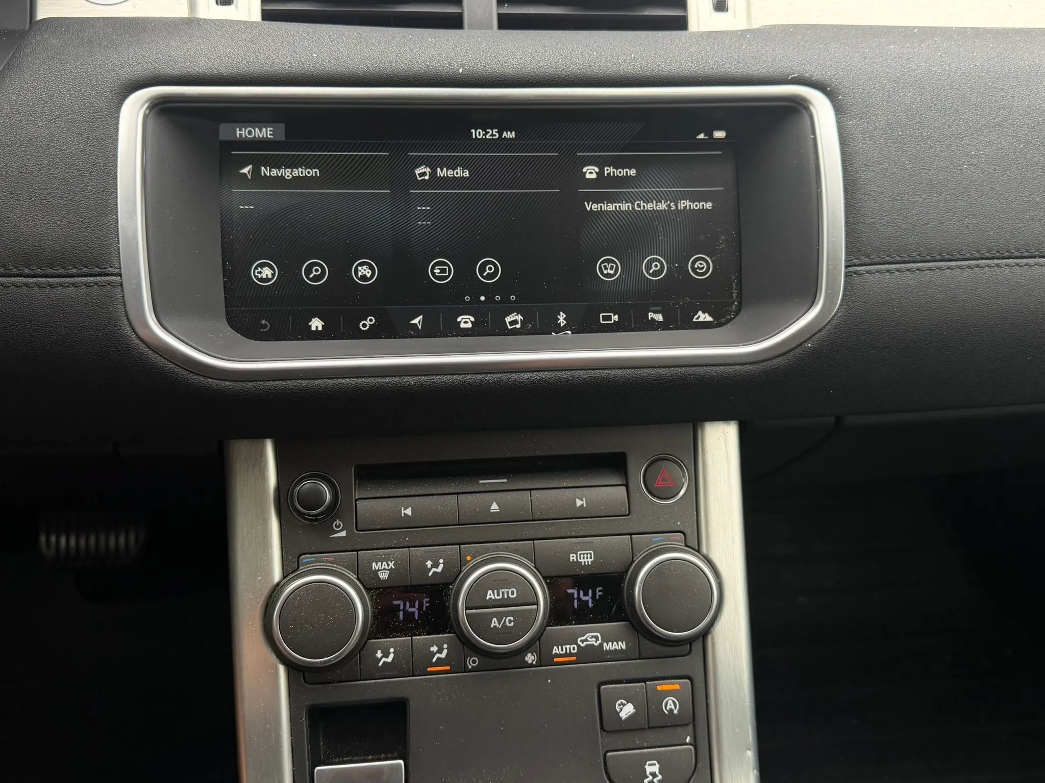 Used 2017 Land Rover Range Rover Evoque SE AWD/4WD image 8