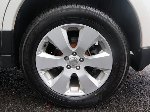 Used 2011 Subaru Outback 2.5i Premium w/ All-Weather Pkg AWD/4WD image 41