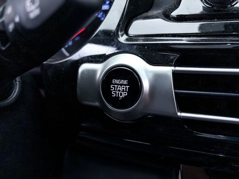 Certified 2022 Kia Seltos EX image 23