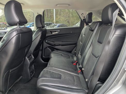 Used 2022 Ford Edge Titanium image 14