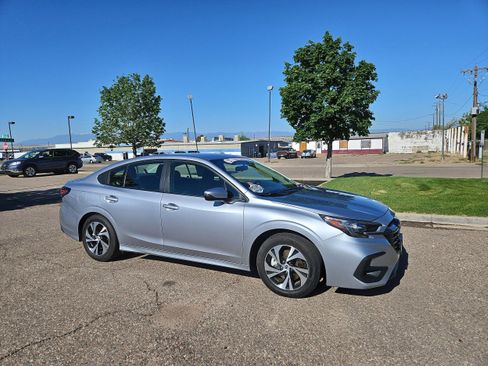 Used 2025 Subaru Legacy Premium AWD/4WD image 2