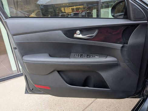 Used 2024 Kia Forte GT-Line image 13