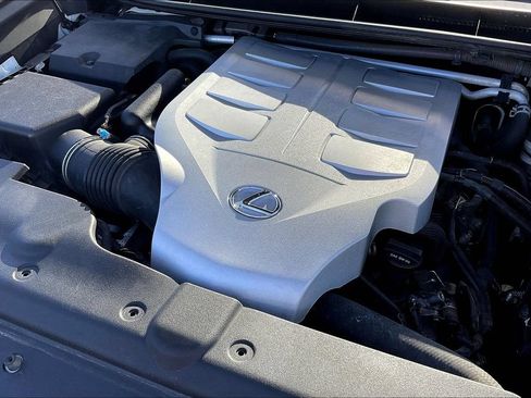 Used 2018 Lexus GX 460 Premium w/ Premium Package AWD/4WD image 31