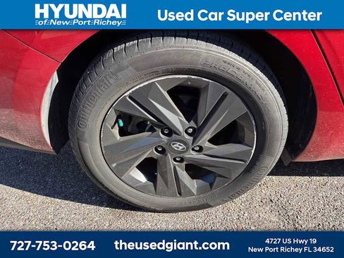 Used 2022 Hyundai Elantra SEL w/ Convenience Package image 5