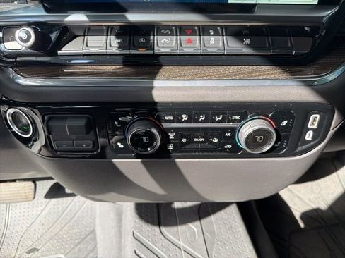 Used 2024 Chevrolet Silverado 1500 RST w/ Protection Package image 33