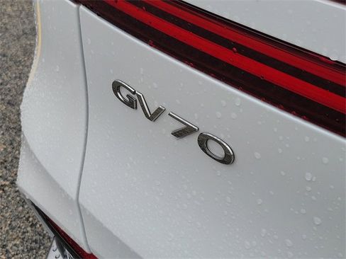 New 2026 Genesis GV70 2.5T Select image 6