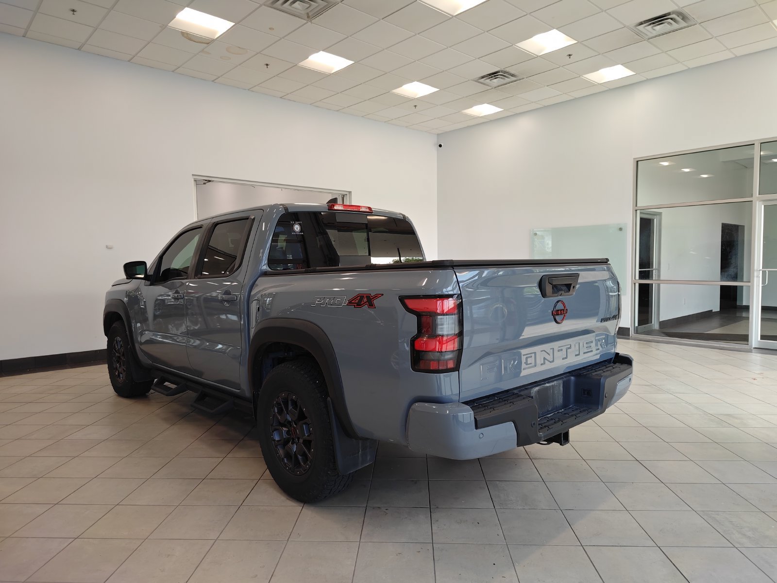 Used 2023 Nissan Frontier PRO-4X w/ Pro-4X Premium Package AWD/4WD image 4