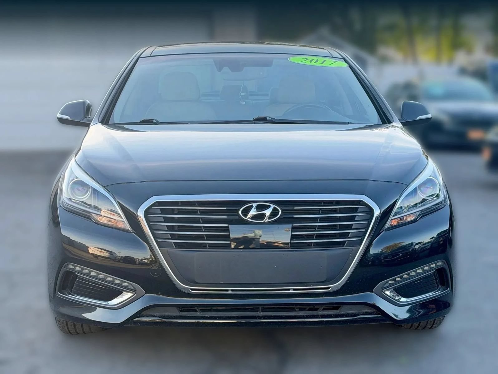 Used 2017 Hyundai Sonata Limited w/ Ultimate Package 02 FWD image 4
