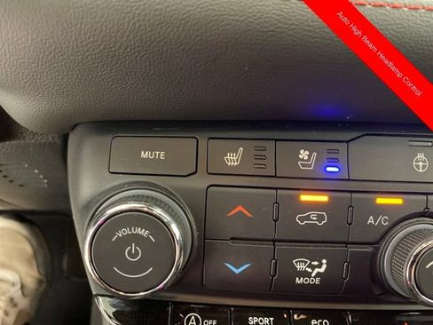 Used 2025 Dodge Durango GT AWD/4WD image 24