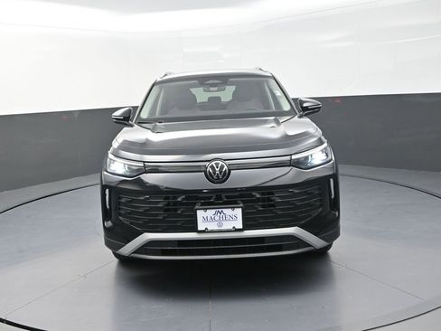 New 2026 Volkswagen Tiguan S image 2