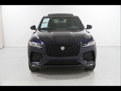 Used 2023 Jaguar F-PACE S AWD/4WD image 2