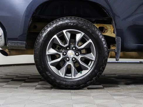 Certified 2023 Chevrolet Silverado 1500 LT image 40