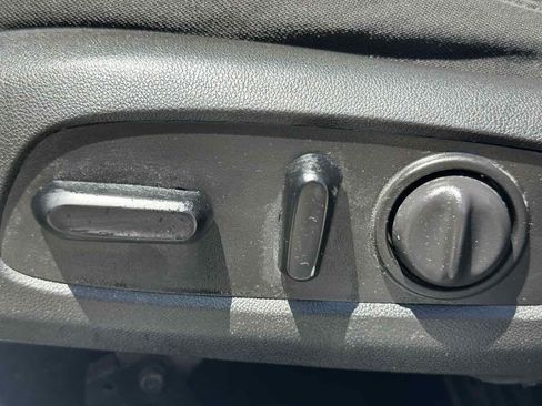 Used 2021 Chevrolet Malibu LT FWD image 12