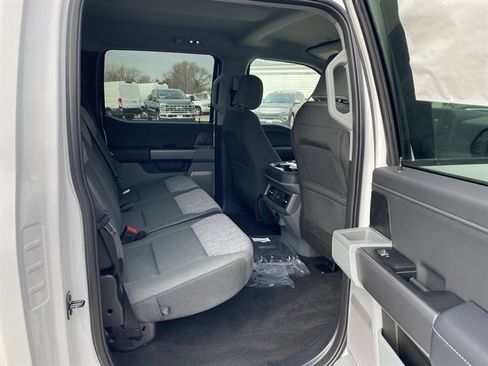New 2026 Ford F350 XLT w/ XLT Premium Package AWD/4WD image 5