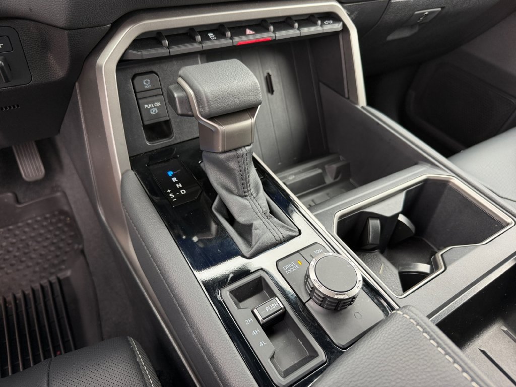 Used 2026 Toyota Tundra Limited AWD/4WD image 25