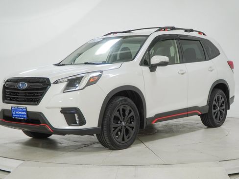 Used 2022 Subaru Forester Sport image 4