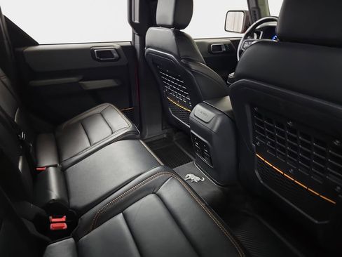 Used 2023 Ford Bronco Badlands AWD/4WD image 13