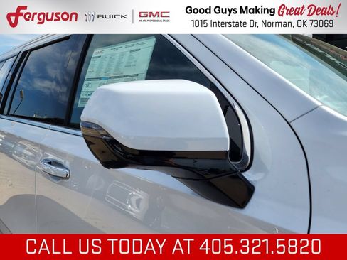 New 2026 GMC Yukon XL Denali Ultimate AWD/4WD image 11