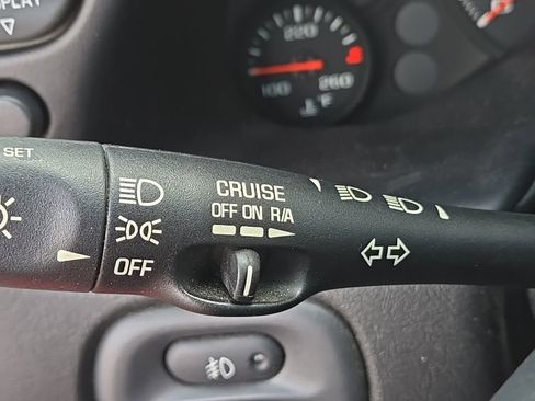 Used 2000 Chevrolet Corvette Coupe w/ Memory Pkg image 19