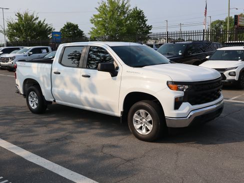 Used 2024 Chevrolet Silverado 1500 W/T w/ WT Value Package AWD/4WD image 14
