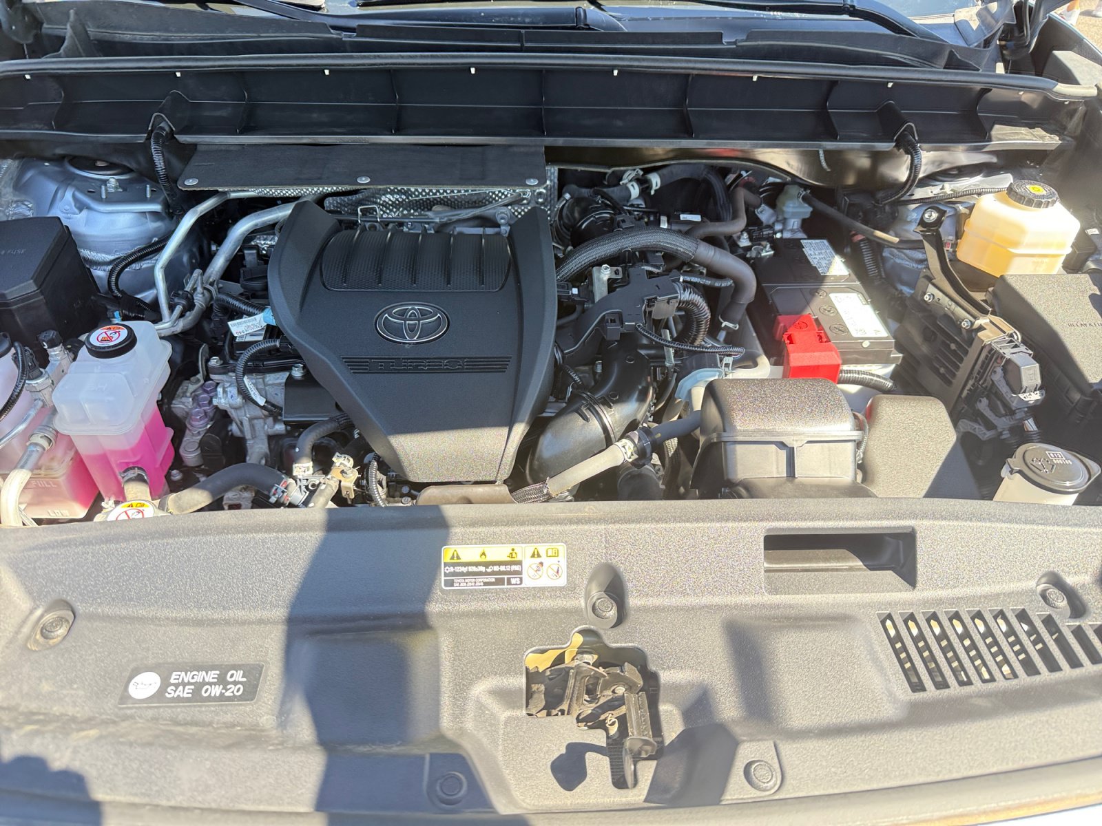Used 2023 Toyota Highlander XLE AWD/4WD image 20
