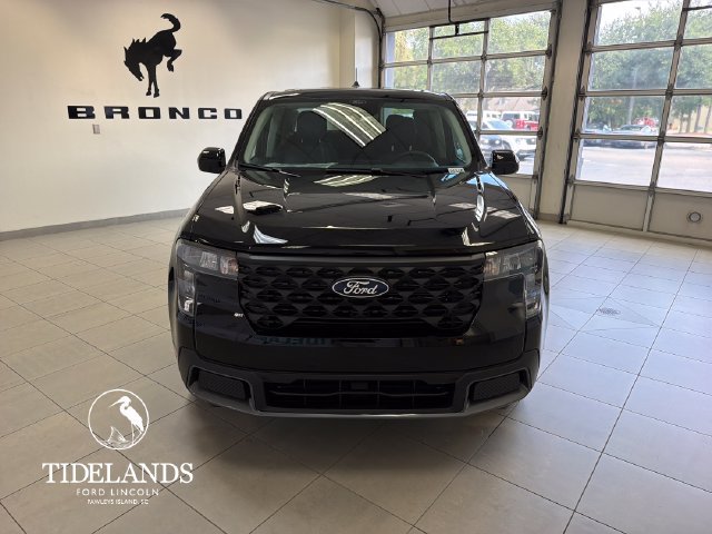 New 2026 Ford Maverick XLT w/ XLT Luxury Package FWD image 3