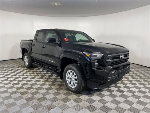 New 2025 Toyota Tacoma SR5 image 7