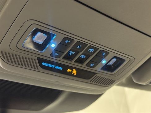 Used 2023 Ford Explorer XLT w/ Equipment Group 202A AWD/4WD image 30