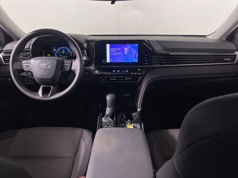 Used 2025 Toyota Camry LE FWD image 14