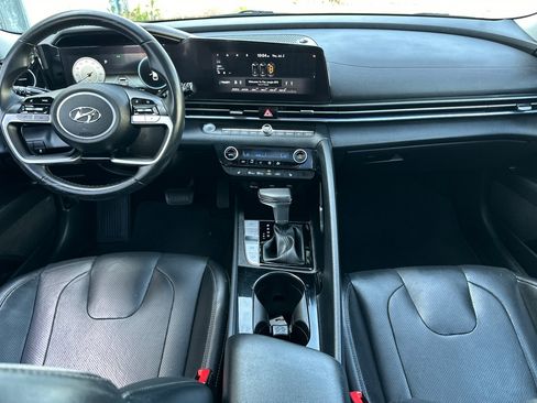 Used 2022 Hyundai Elantra Limited w/ Cargo Package FWD image 13