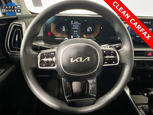 Certified 2024 Kia Sorento LX image 13