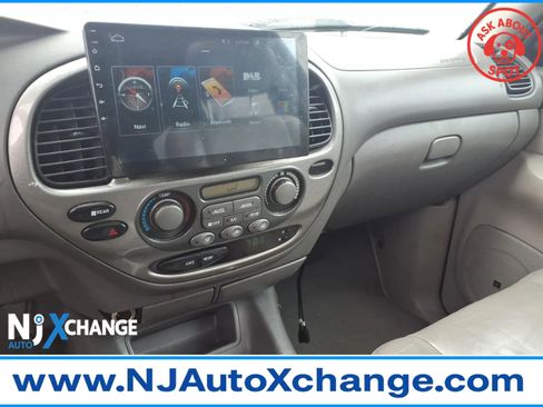 Used 2002 Toyota Sequoia Limited image 31