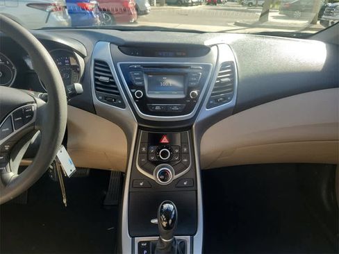 Used 2014 Hyundai Elantra SE w/ Option Group 02 image 17