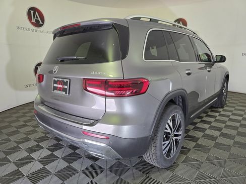 New 2025 Mercedes-Benz GLB 250 4MATIC image 4