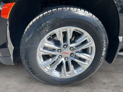 Used 2023 GMC Yukon SLT w/ Max Trailering Package AWD/4WD image 9