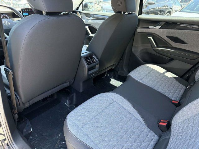 Used 2026 Volkswagen Tiguan S FWD image 12